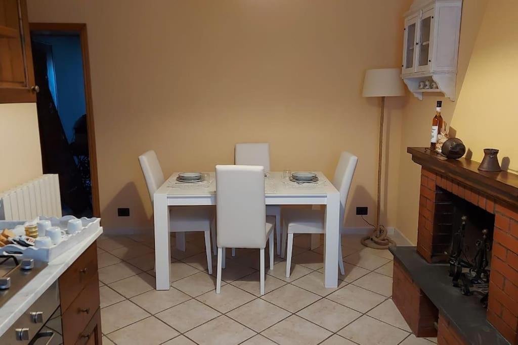 Casa Elena In Chianni Villa Exteriör bild